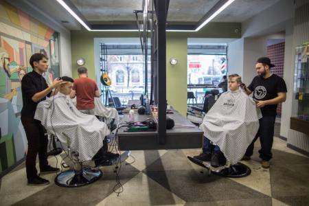 Фотография Hooligans barbershop 3