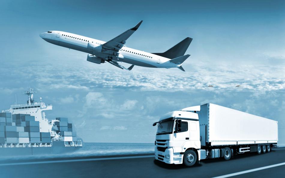 Доставка грузов транспортной компанией: цены услуг.
